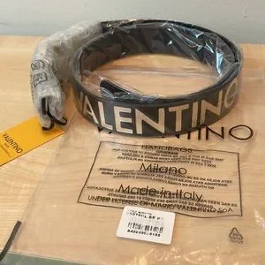 Valentino Bessy V Buckle and Gold Text Logo Leather Belt Valentino Garavani V-Logo Leather-trim Canvas Belt  main image 4